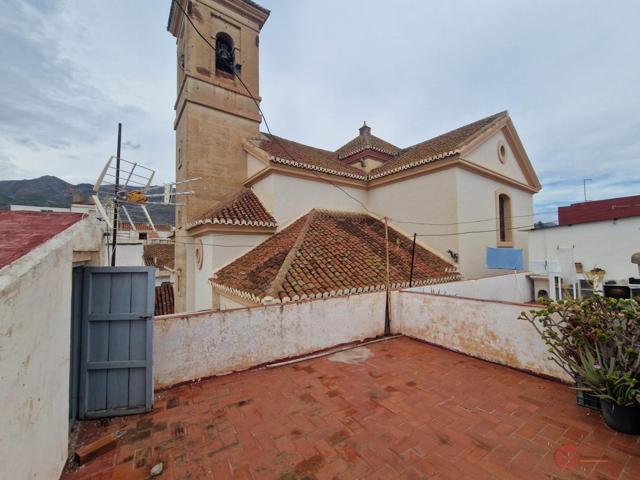 Casa En venta en Centro, Molvízar photo 0