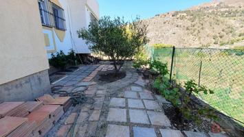 Casa De Campo En venta en Todas, Vélez De Benaudalla photo 0