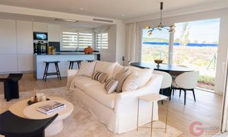 Piso En venta en Alcazaba, Estepona photo 0