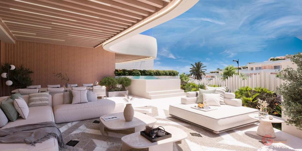 Villa En venta en Playa, Marbella photo 0