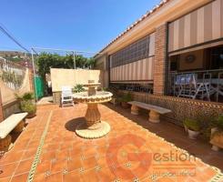 Casa De Campo En venta en Taramay-Pozuelo, Almuñécar photo 0