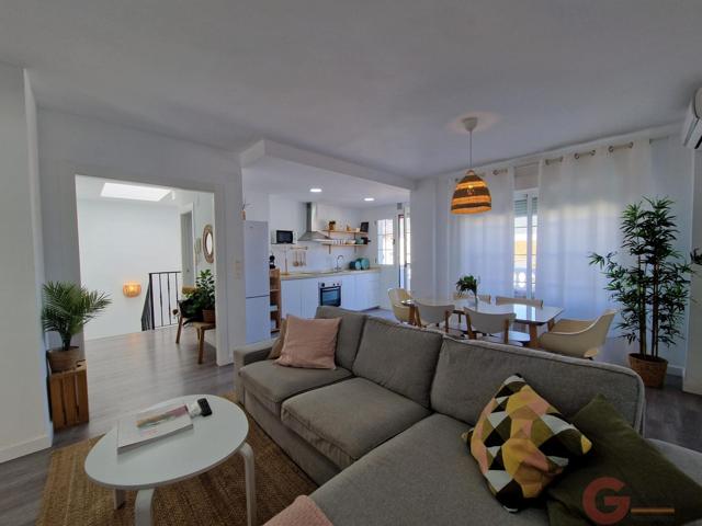 Piso En venta en Centro, Salobreña photo 0