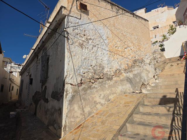 Casa En venta en Casco Histórico, Salobreña photo 0