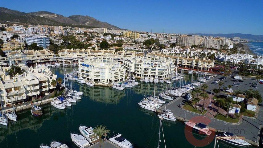 Villa En venta en Benalmadena , Benalmádena photo 0