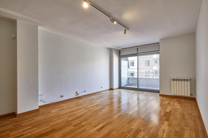 Piso En venta en El Raval, Barcelona photo 0