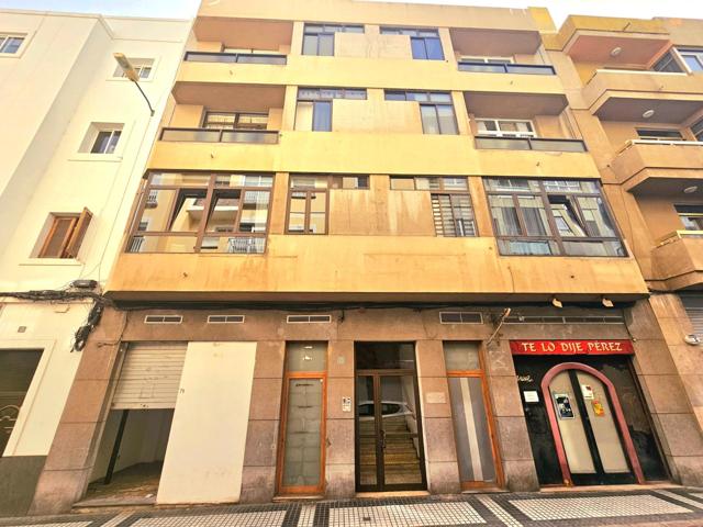 PISO EN VENTA EN ARENALES - LAS PALMAS photo 0