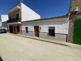 Casa - Chalet en venta en Lantejuela de 116 m2 photo 0