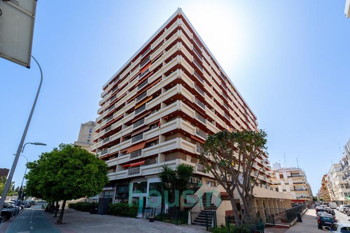 Piso - Avda. Presidente Adolfo Suárez - Los Remedios - Sevilla. photo 0