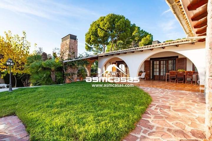 Espectacular villa en Motornes con 1.686 m2 de parcela photo 0