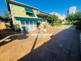 Se vende villa en zona del golf a 200 metros de la playa photo 0