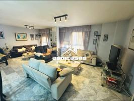 Se vende piso muy amplio en zona centro de Castellón photo 0