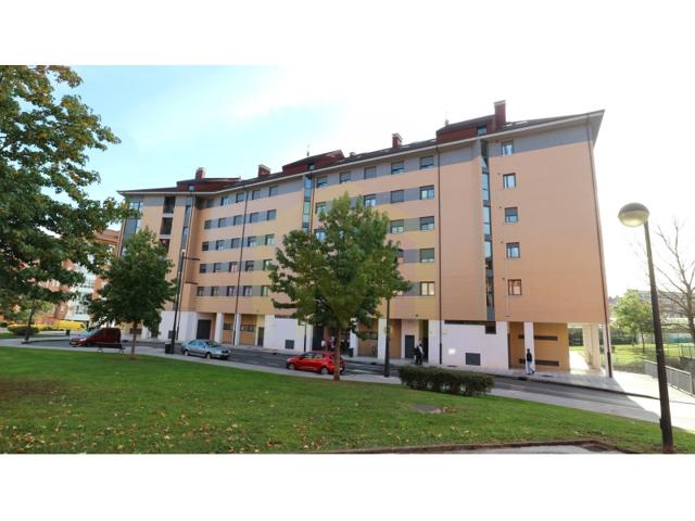 Piso En venta en Oviedo photo 0