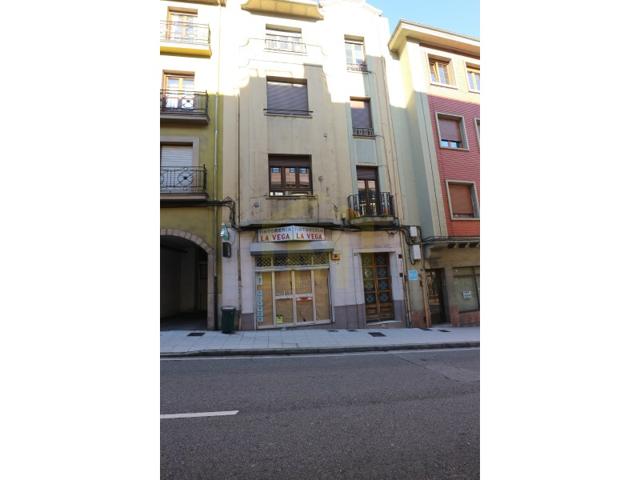 Local En venta en Milán - Pumarín, Oviedo photo 0