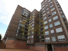 Piso En venta en Oviedo photo 0