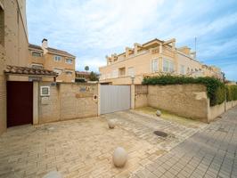 Casa En venta en Alicante (ciudad) photo 0
