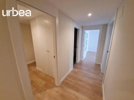✨ Exclusivo piso con piscina y garaje en Perchel Sur – A un paso del Centro Histórico ✨ photo 0