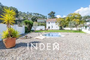 Villa En venta en Sant Pere de Ribes photo 0