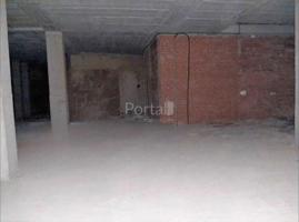 Local en venta en Utiel de 734 m2 photo 0