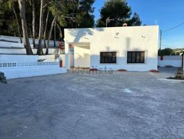 Casa - Chalet en venta en Chiva de 160 m2 photo 0