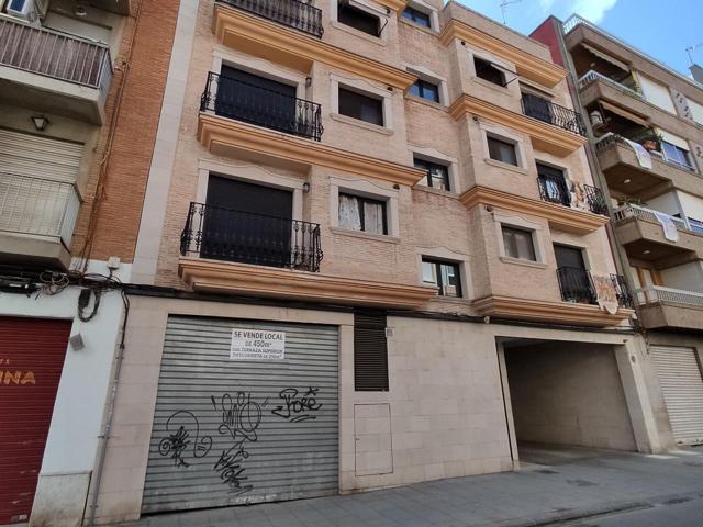 Local en venta en Torrent de 455 m2 photo 0