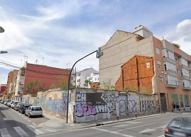 Terreno en venta en València de 403 m2 photo 0