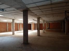 Local en venta en Utiel de 777 m2 photo 0
