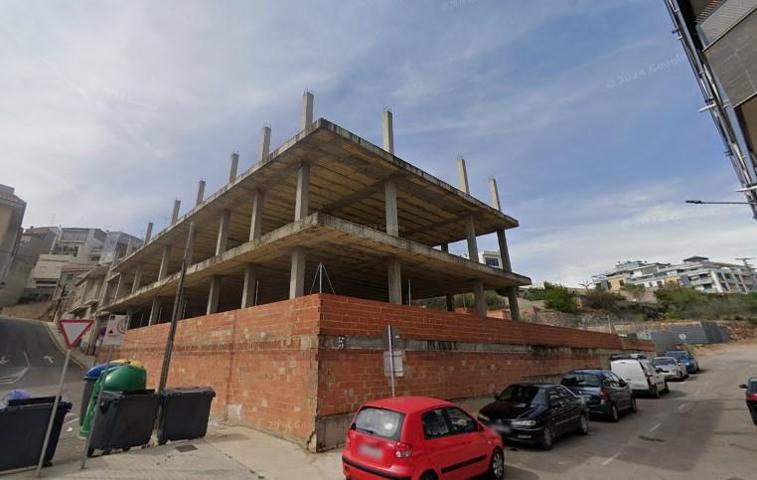 Edificio en venta en Chiva de 400 m2 photo 0