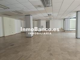 Local en venta en Picassent de 325 m2 photo 0