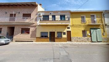 Piso en venta en Yátova de 125 m2 photo 0