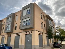 Local en venta en Cheste de 631 m2 photo 0