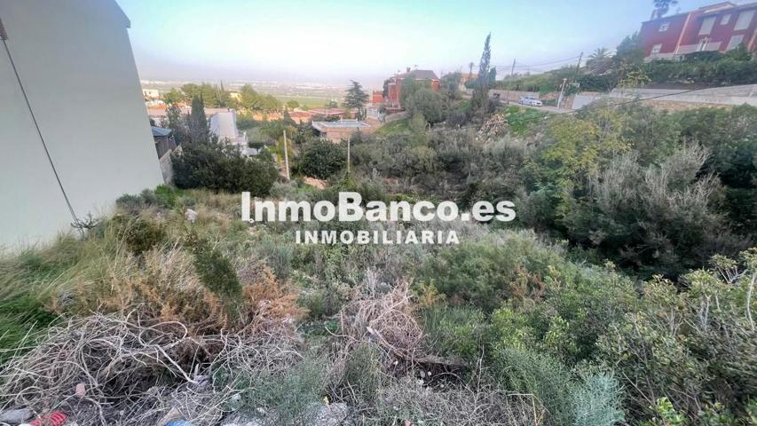 Terreno en venta en Chiva de 687 m2 photo 0