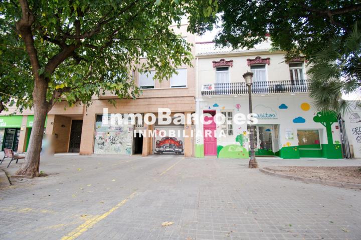 Local en venta en València de 253 m2 photo 0