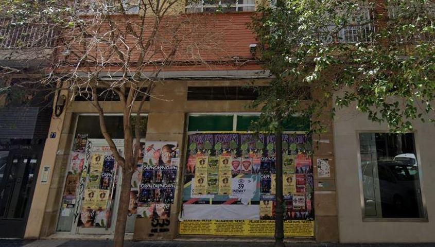 Local en venta en València de 196 m2 photo 0