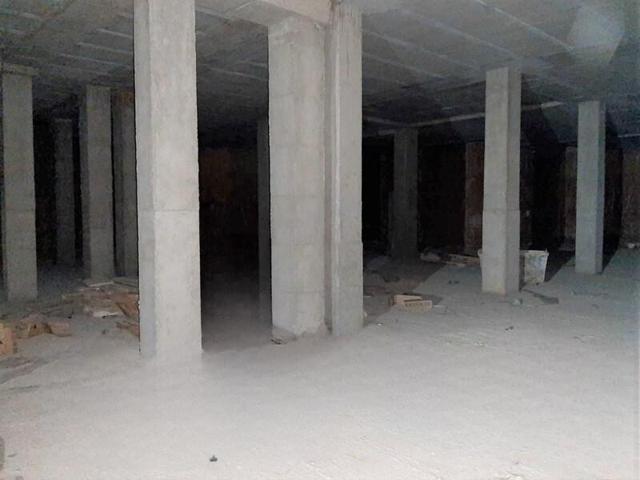 Local en venta en Utiel de 2061 m2 photo 0