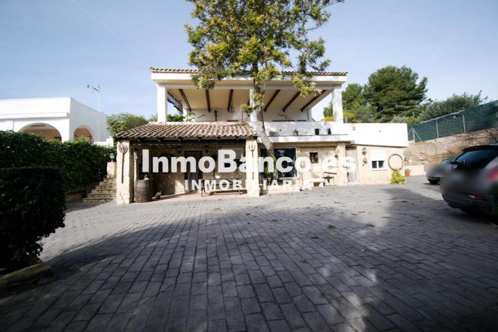 Casa - Chalet en venta en Torrent de 253 m2 photo 0