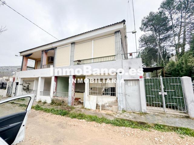 Piso en venta en Buñol de 74 m2 photo 0