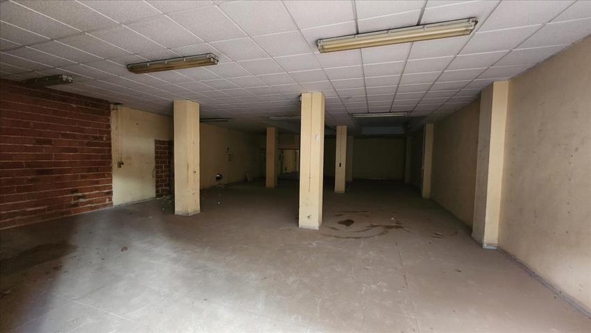 Local en venta en Port de Sagunt de 185 m2 photo 0
