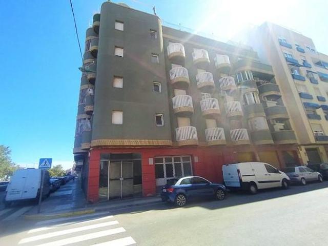 Local en venta en Port de Sagunt de 200 m2 photo 0