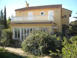 Casa - Chalet en venta en Montroy de 226 m2 photo 0
