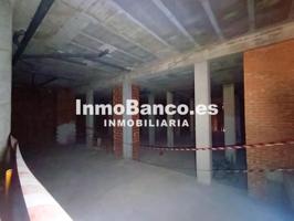Local en venta en Mislata de 316 m2 photo 0