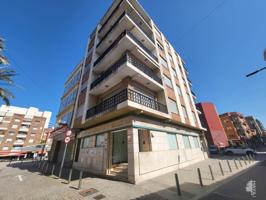 Local en venta en Torrent de 160 m2 photo 0
