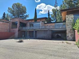 Edificio en venta en Enguera de 3203 m2 photo 0