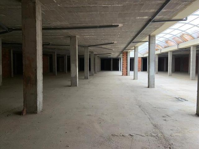 Local en venta en Alcacer de 2336 m2 photo 0