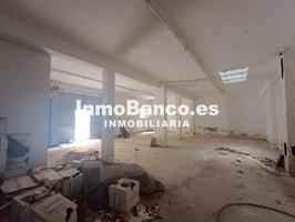 Local en venta en Gandia de 858 m2 photo 0