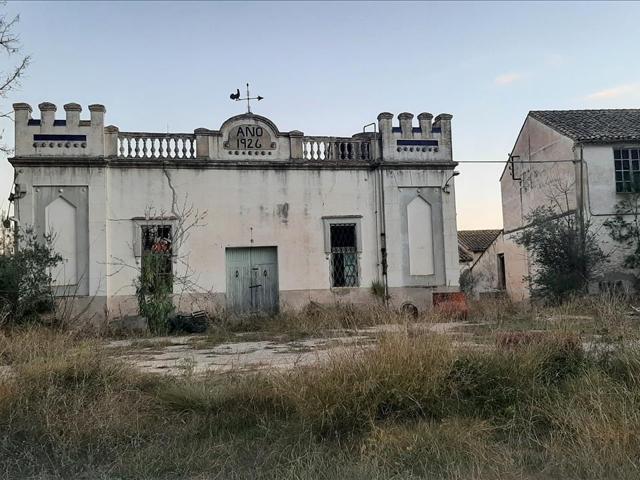 Edificio en venta en Ontinyent de 2816 m2 photo 0
