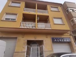 Local en venta en La Pobla de Vallbona de 276 m2 photo 0