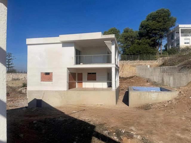 Casa - Chalet en venta en Torrent de 153 m2 photo 0