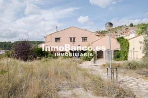 Edificio en venta en Víllora de 1656 m2 photo 0