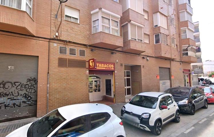 Local en venta en València de 117 m2 photo 0