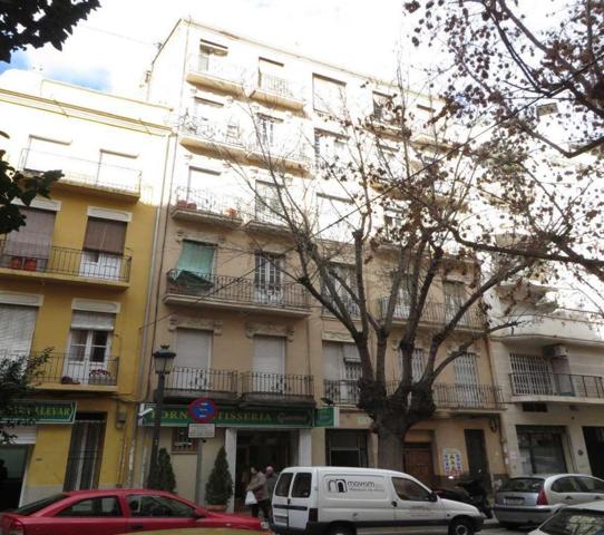 Local en venta en València de 207 m2 photo 0